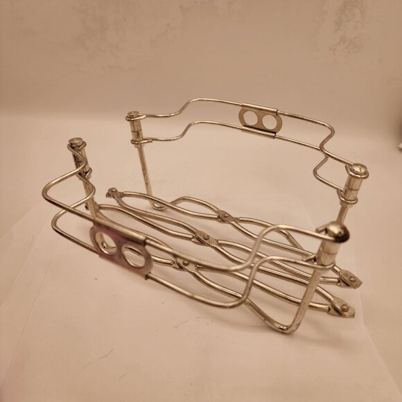 Rosti Expandable Trivet 15-Inch Italian Made For Any Dish Tray Or Bowl Holiday - Picture 4 of 10